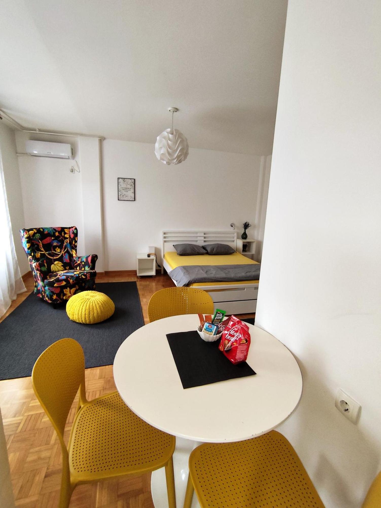 Five Apartment Belgrade Exterior photo